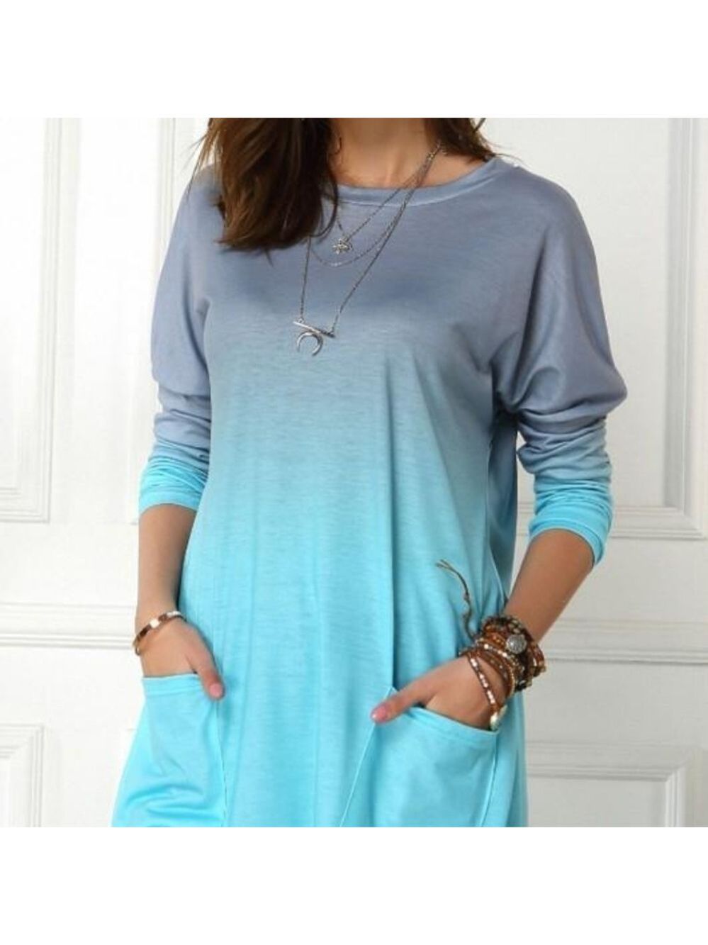 TRÏBE Long Sleeve Blue Ombre Sweatshirt Size Small NWT
